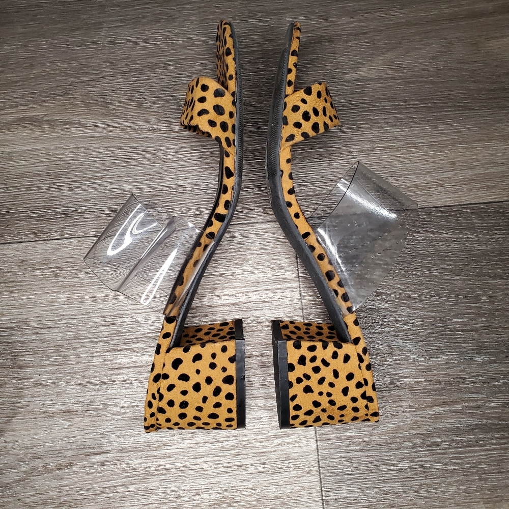 QUPID Leopard Print Open Toe Block Heel - Picture 5 of 7